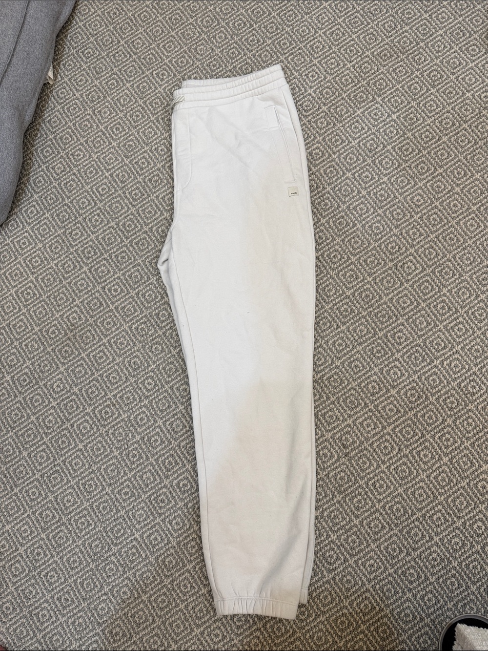 Vuori Men's White Sweatpants Joggers